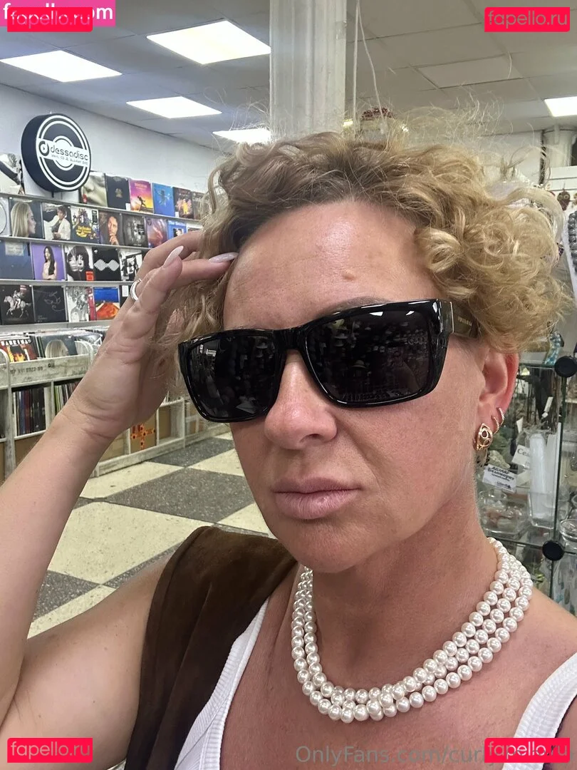 curly.miavip Nude Onlyfans Photo 30