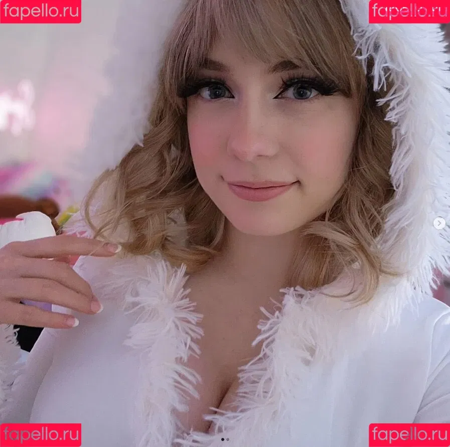 SquishShe Onlyfans Photo Gallery 