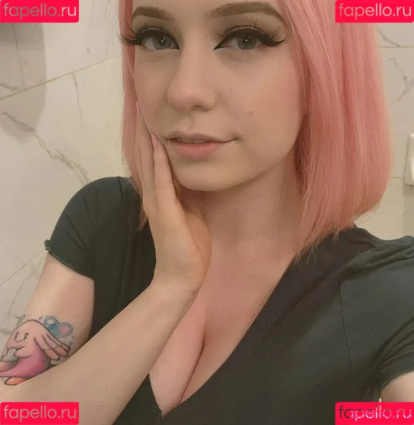 SquishShe Onlyfans Photo Gallery 
