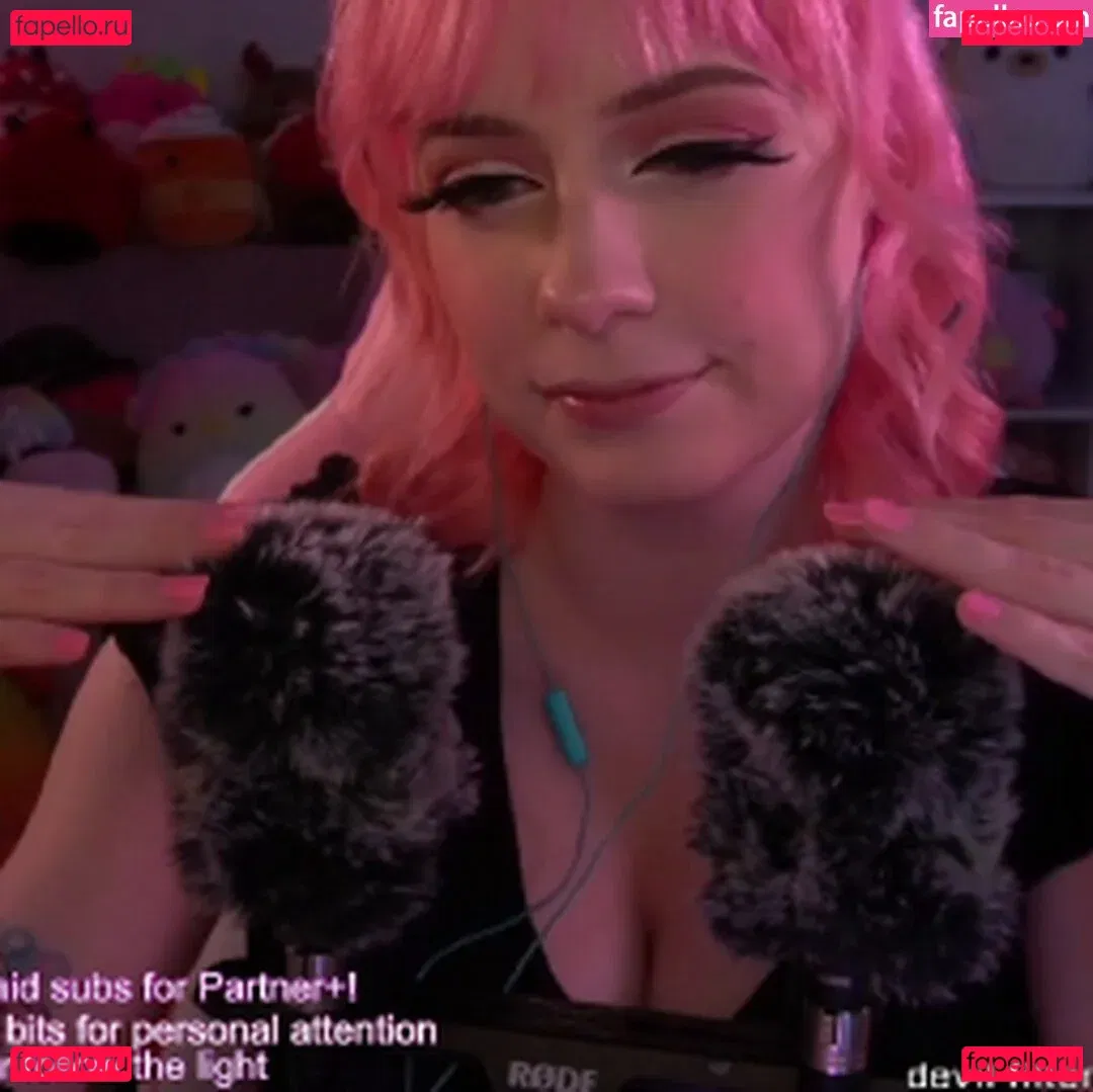 SquishShe Onlyfans Photo Gallery 