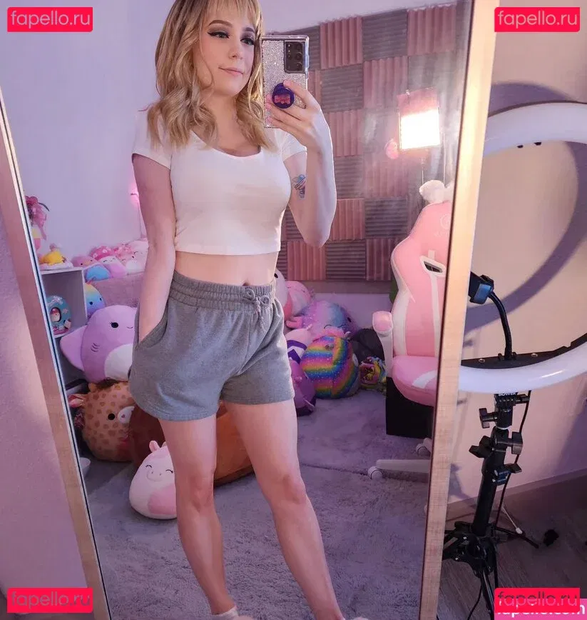 SquishShe Onlyfans Photo Gallery 