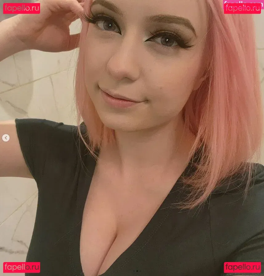 SquishShe Onlyfans Photo Gallery 