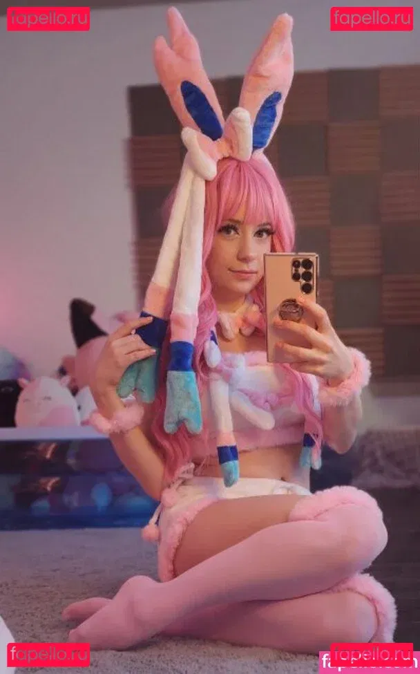 SquishShe Onlyfans Photo Gallery 