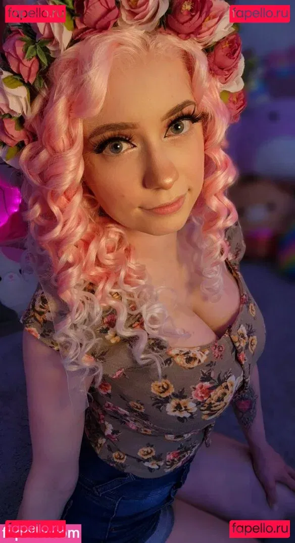 SquishShe Onlyfans Photo Gallery 