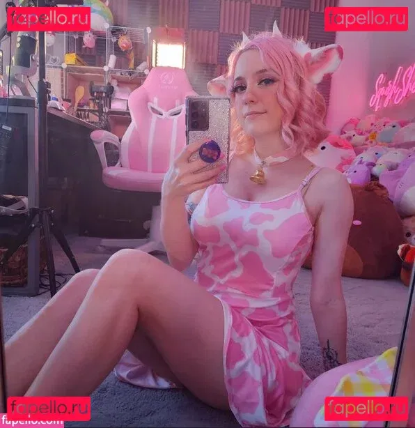 SquishShe Onlyfans Photo Gallery 