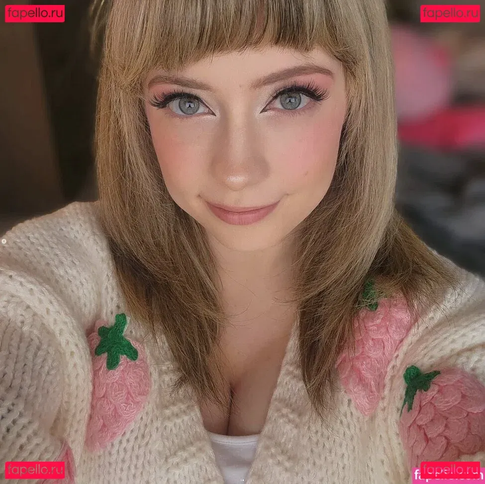 SquishShe Onlyfans Photo Gallery 