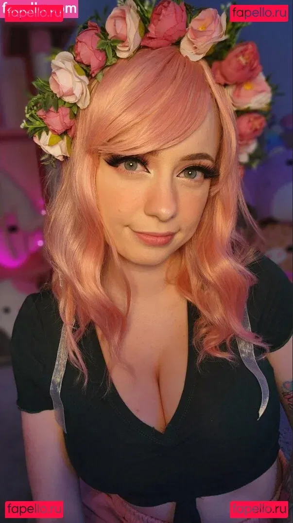 SquishShe Onlyfans Photo Gallery 