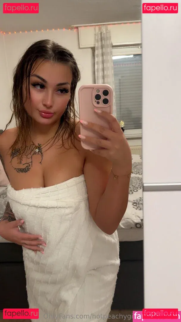 Hotpeachygirl Onlyfans Photo Gallery 