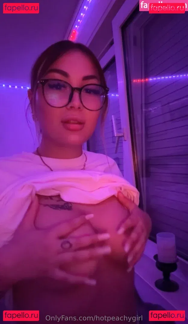 Hotpeachygirl Onlyfans Photo Gallery 