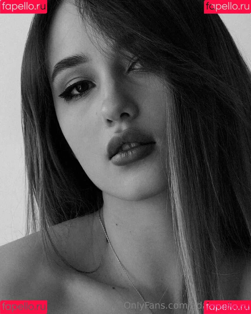 Adalyn Onlyfans Photo Gallery 