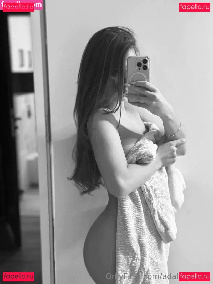 Adalyn Onlyfans Photo Gallery 