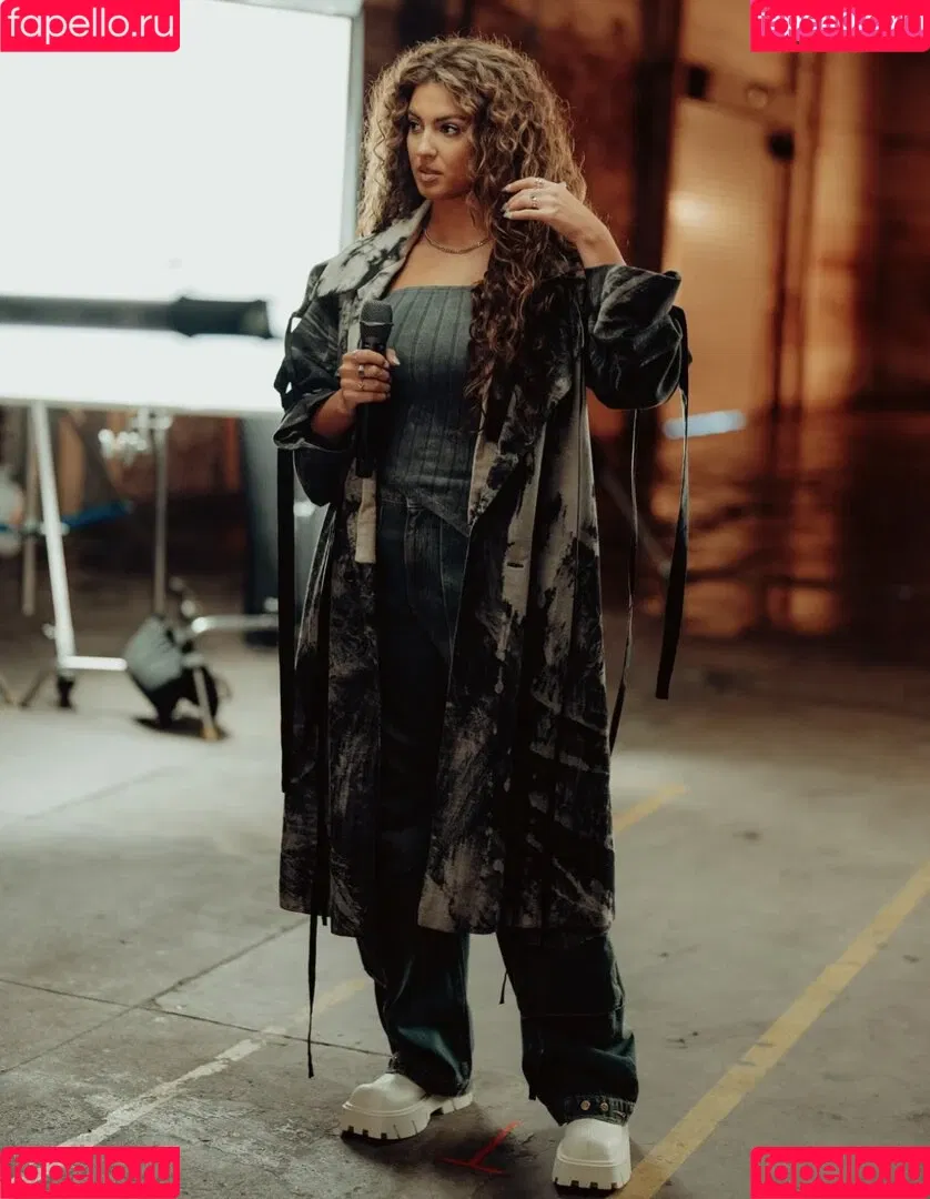 Tori Kelly Onlyfans Photo Gallery 