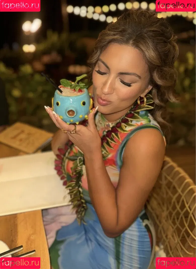 Tori Kelly Onlyfans Photo Gallery 