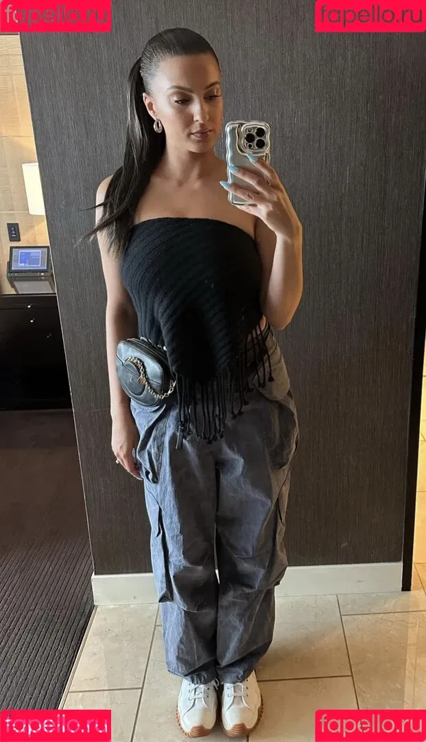 Tori Kelly Onlyfans Photo Gallery 