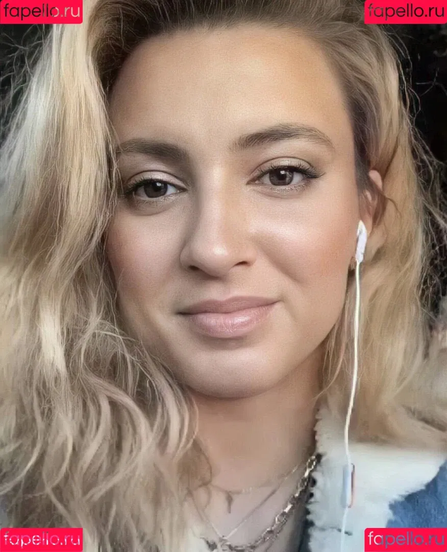 Tori Kelly Onlyfans Photo Gallery 