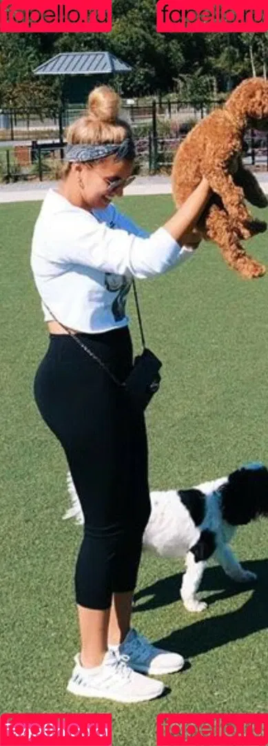 Tori Kelly Onlyfans Photo Gallery 