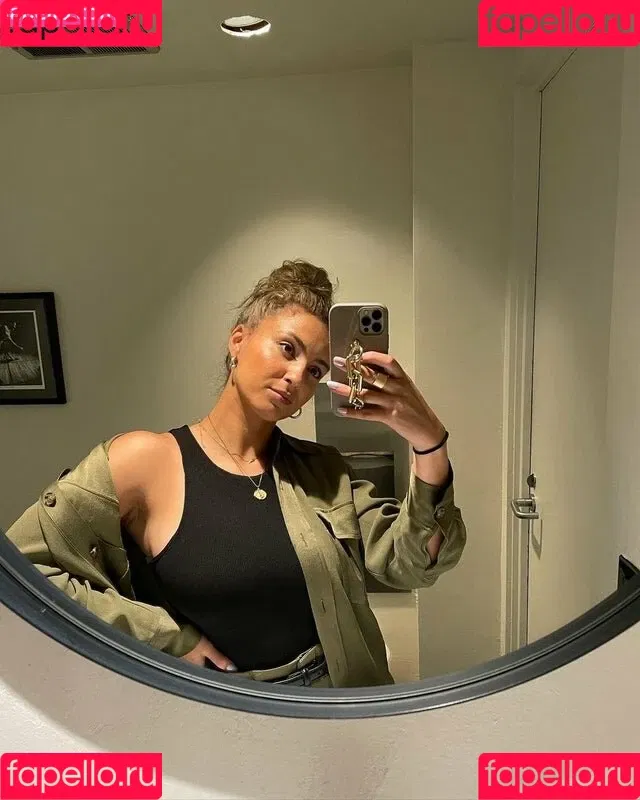 Tori Kelly Onlyfans Photo Gallery 