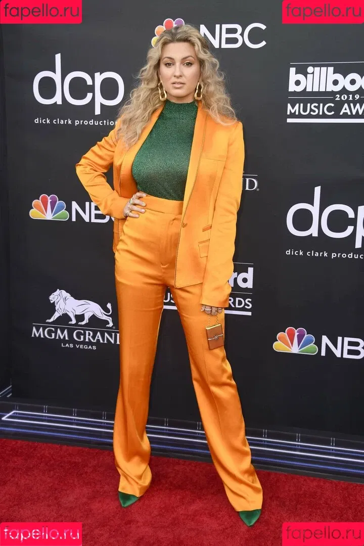 Tori Kelly Onlyfans Photo Gallery 