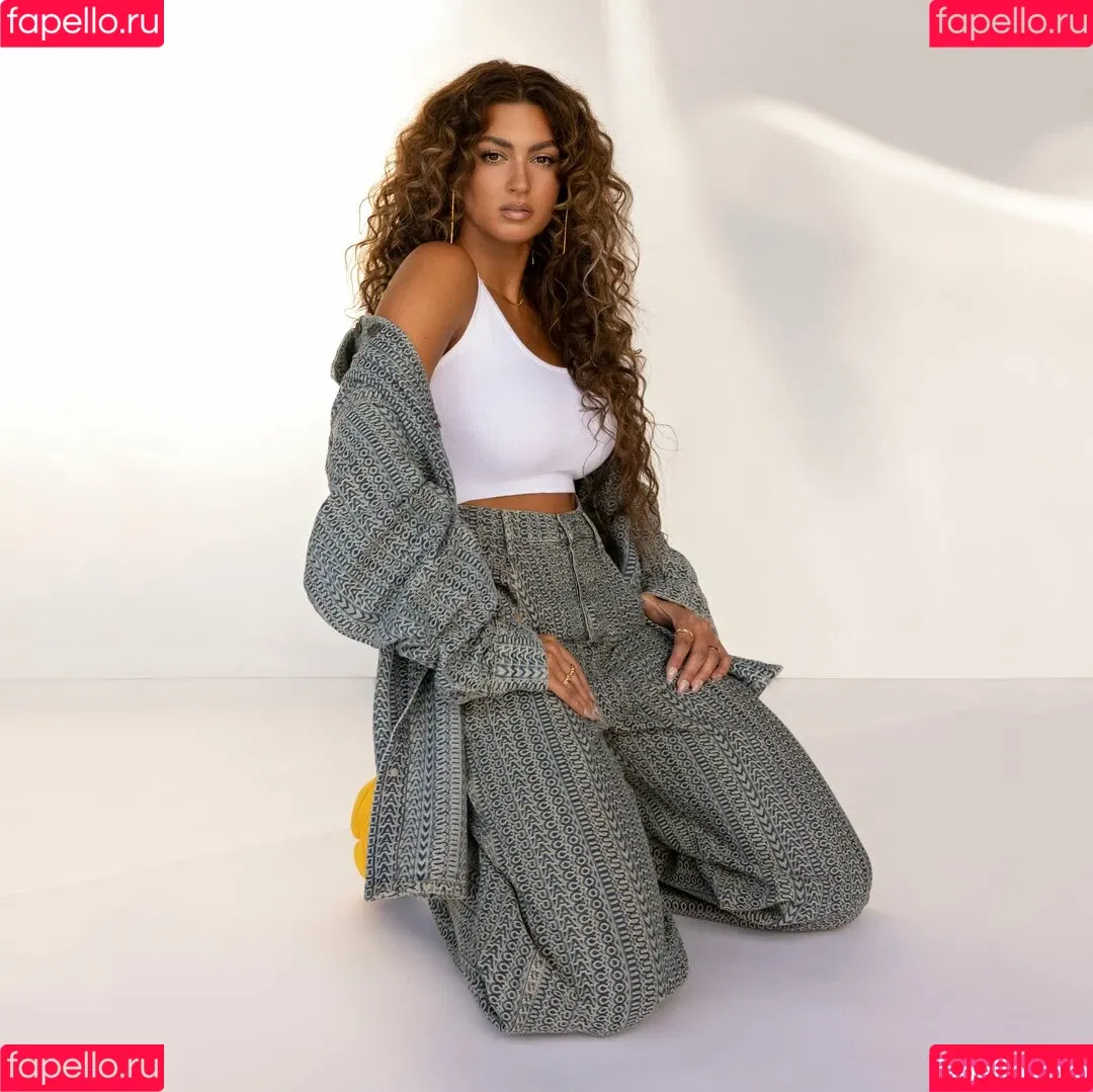 Tori Kelly Onlyfans Photo Gallery 