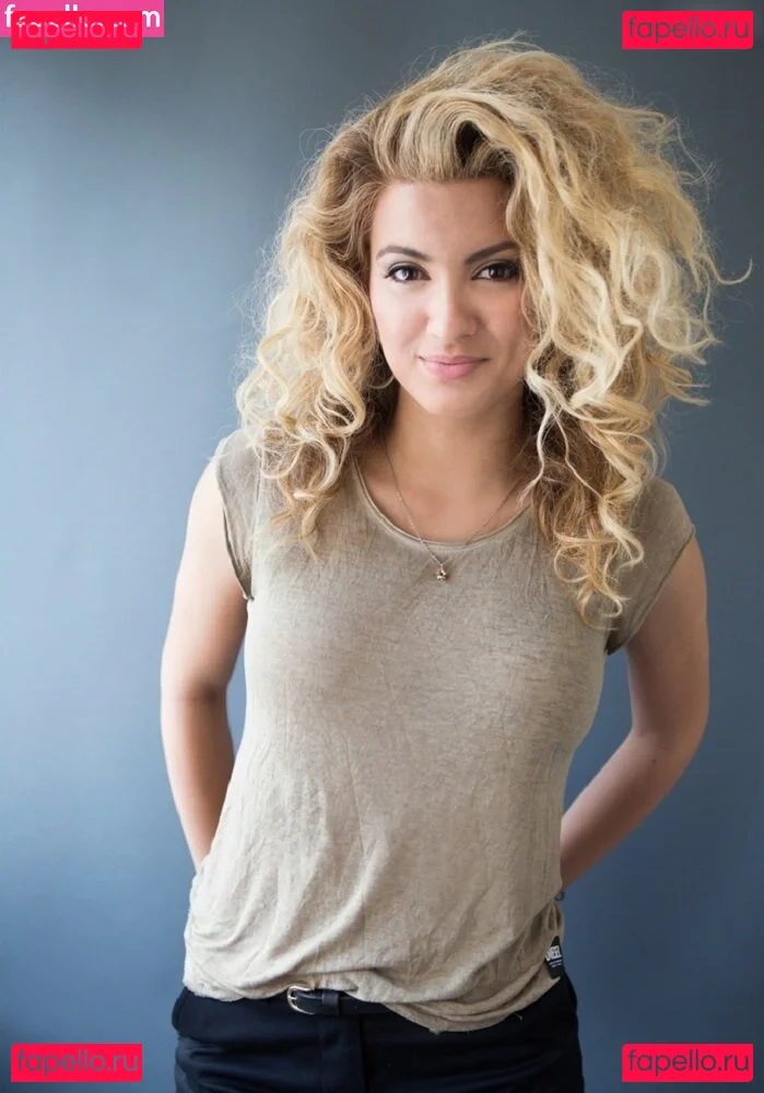 Tori Kelly Onlyfans Photo Gallery 