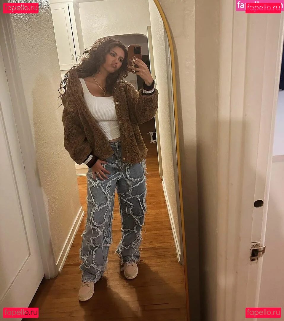 Tori Kelly Onlyfans Photo Gallery 