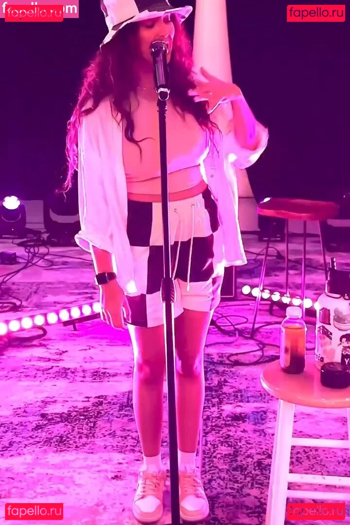 Tori Kelly Onlyfans Photo Gallery 