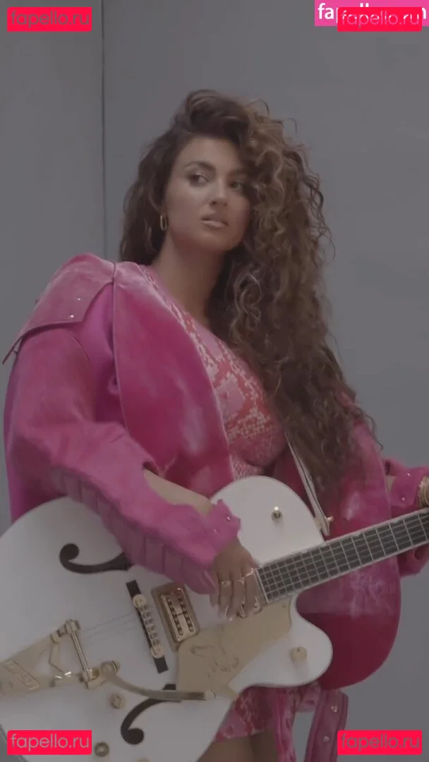 Tori Kelly Onlyfans Photo Gallery 