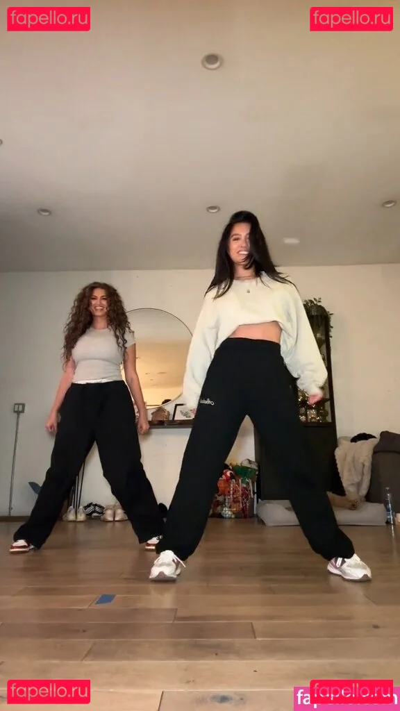 Tori Kelly Onlyfans Photo Gallery 