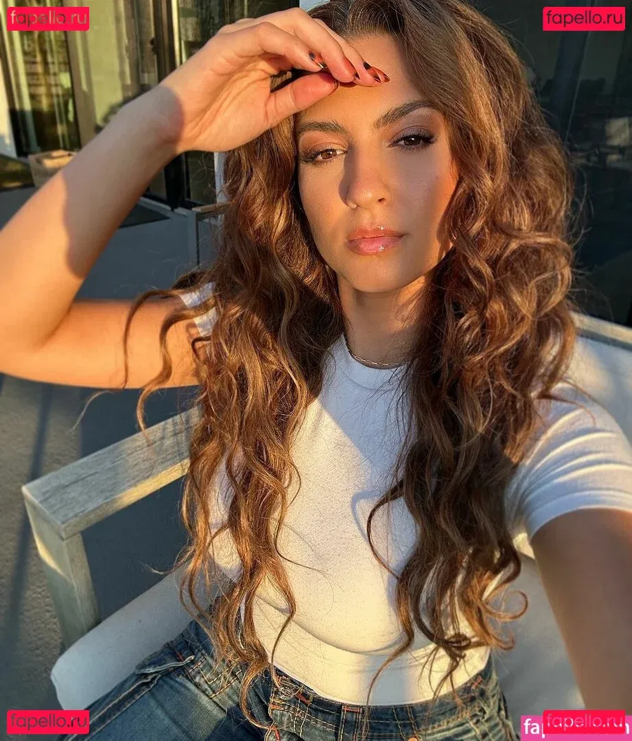 Tori Kelly Onlyfans Photo Gallery 