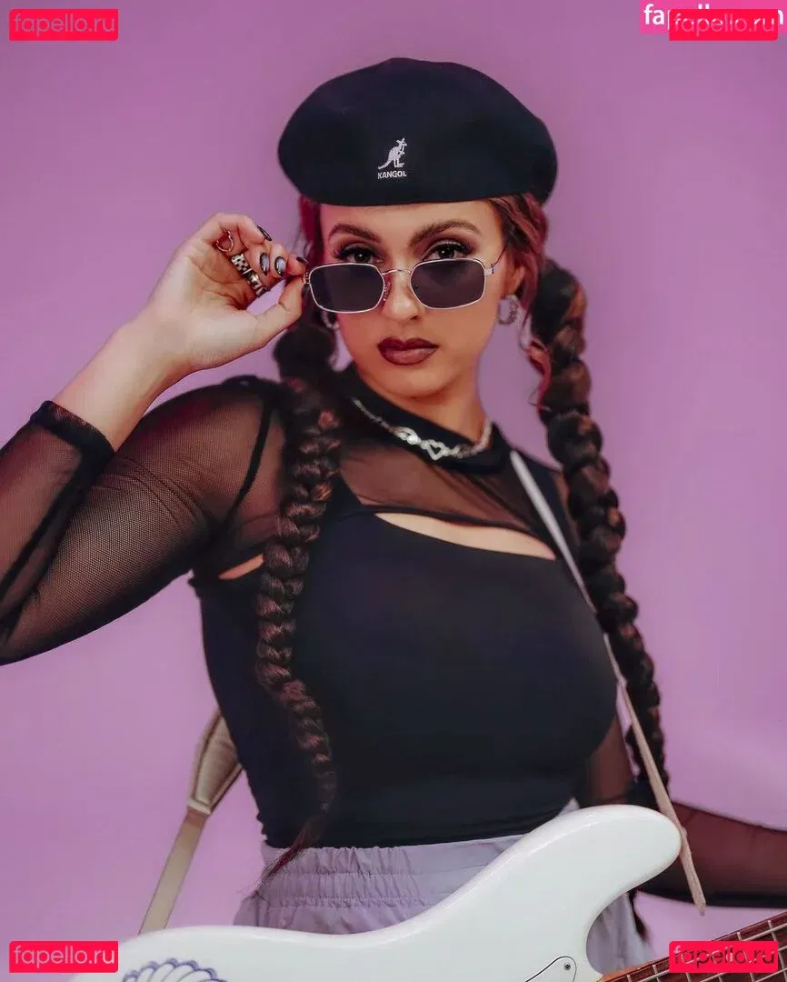 Tori Kelly Onlyfans Photo Gallery 