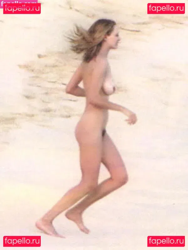 Uma Thurman Onlyfans Photo Gallery 