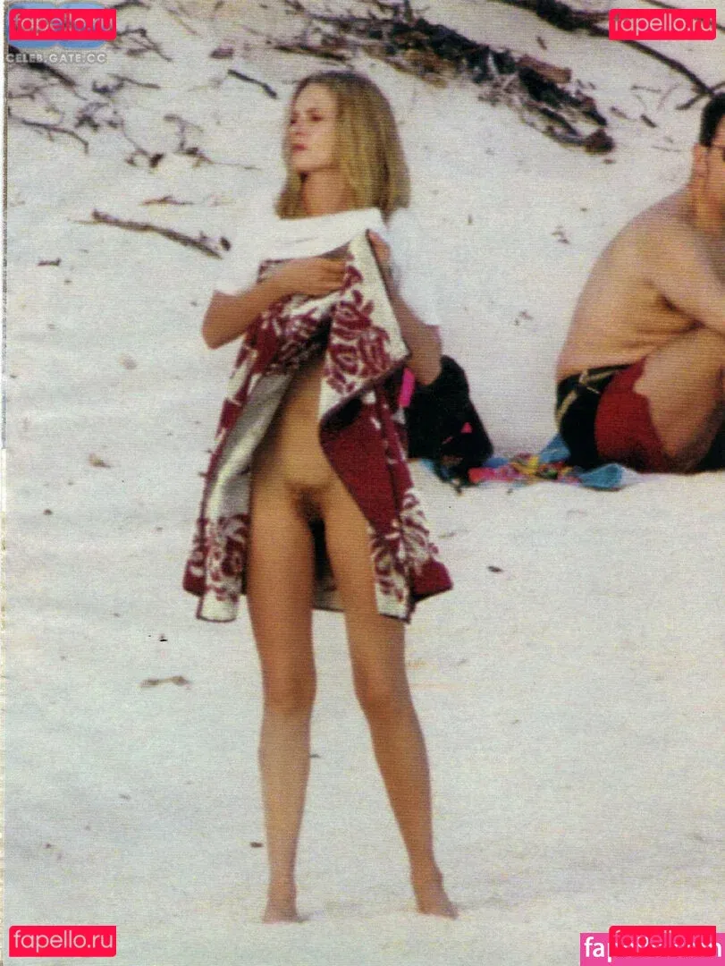 Uma Thurman Onlyfans Photo Gallery 