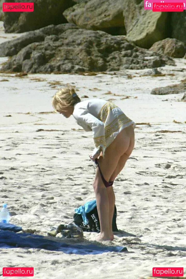 Uma Thurman Onlyfans Photo Gallery 