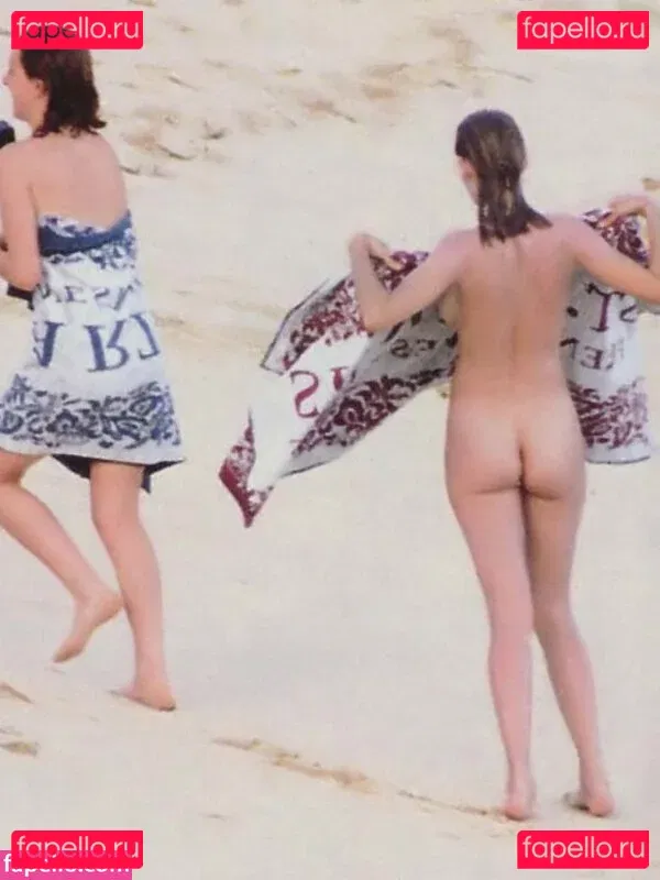 Uma Thurman Onlyfans Photo Gallery 