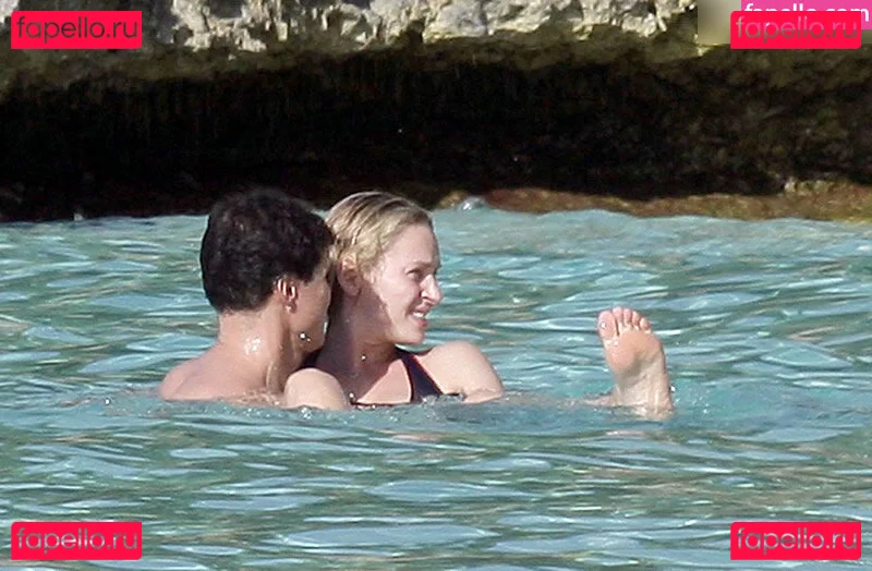 Uma Thurman Onlyfans Photo Gallery 