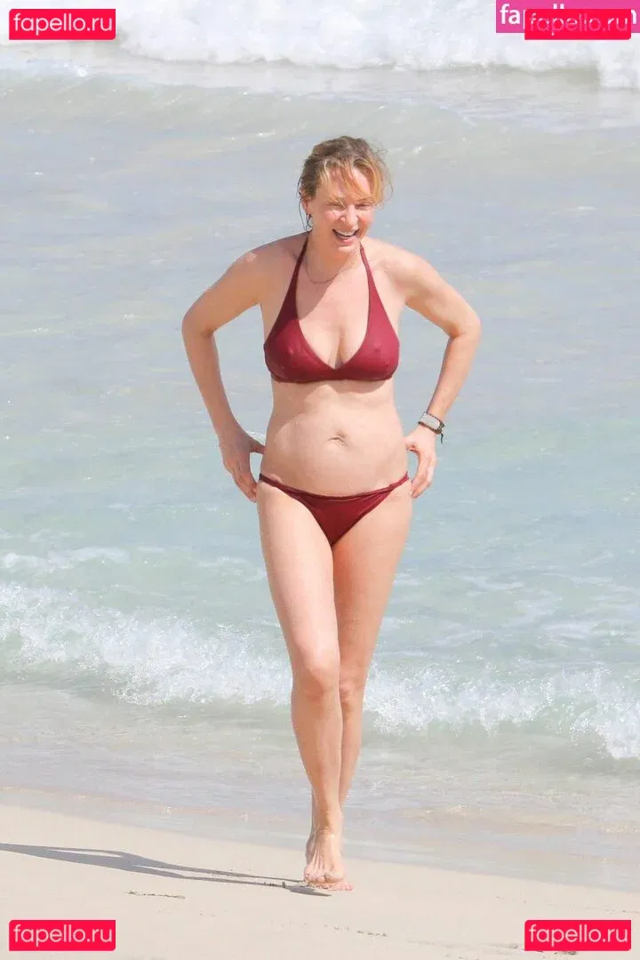 Uma Thurman Onlyfans Photo Gallery 