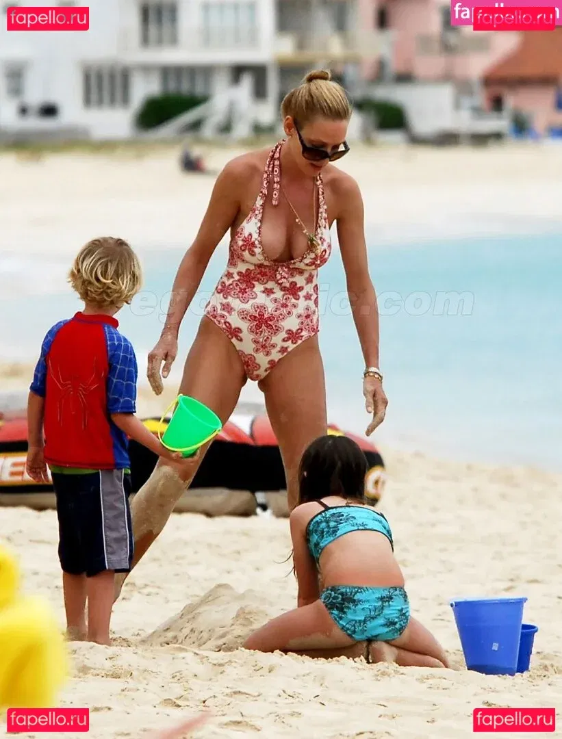 Uma Thurman Onlyfans Photo Gallery 