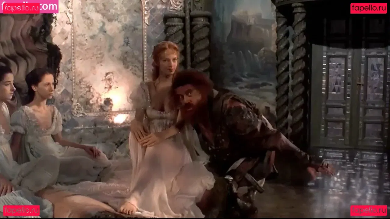 Uma Thurman Onlyfans Photo Gallery 