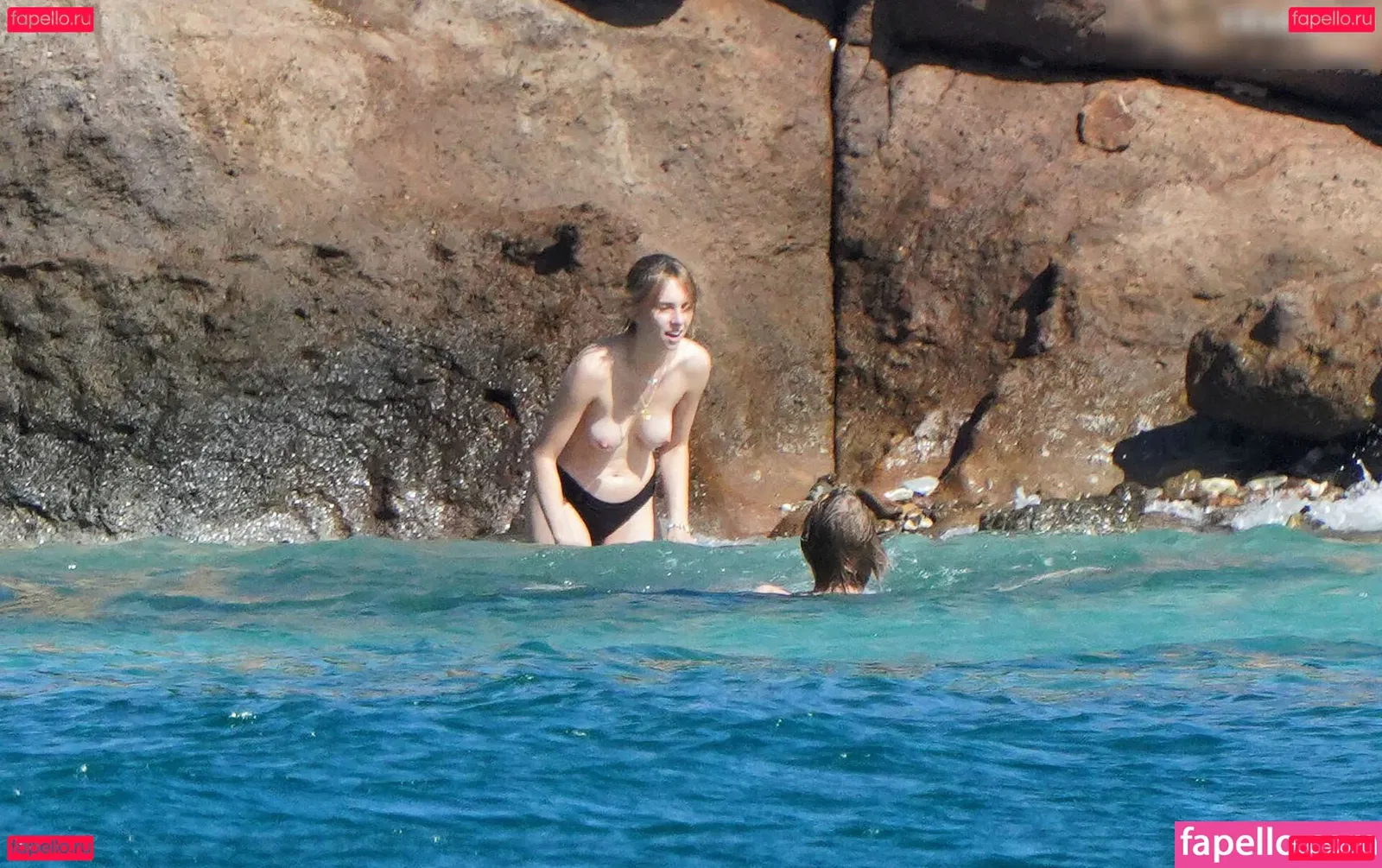 Uma Thurman Onlyfans Photo Gallery 