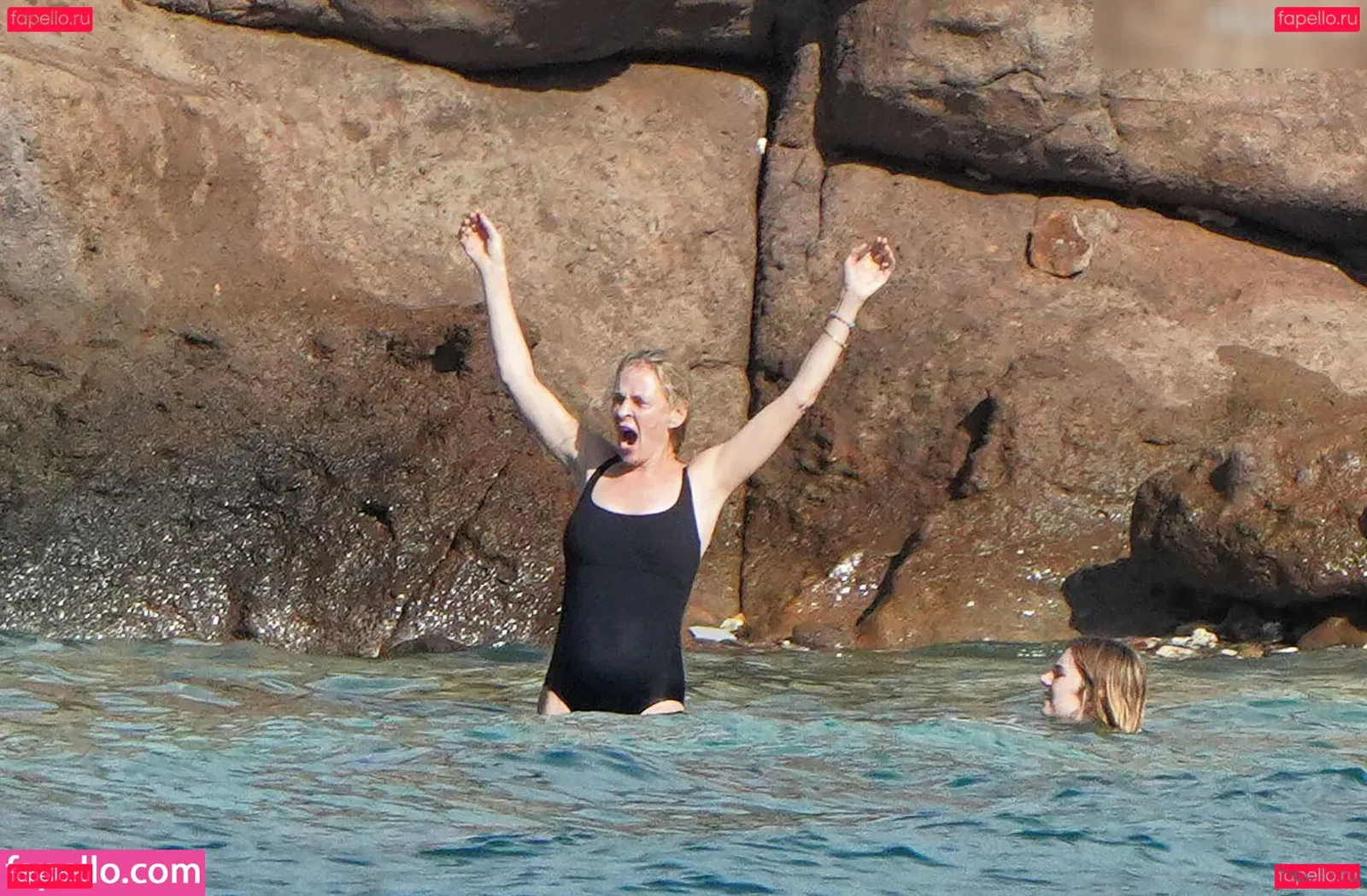 Uma Thurman Onlyfans Photo Gallery 