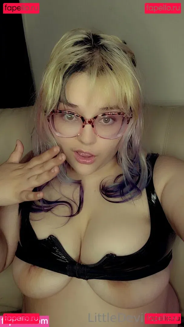 littledevilkitten Onlyfans Photo Gallery 