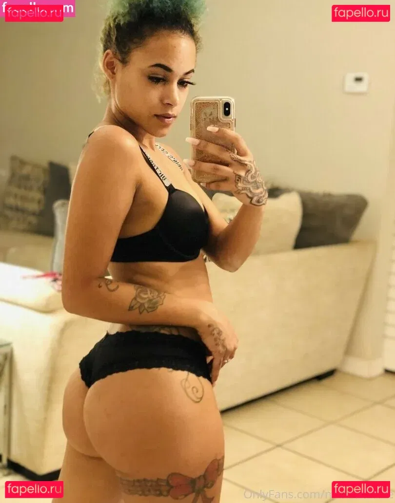miinamariee Onlyfans Photo Gallery 