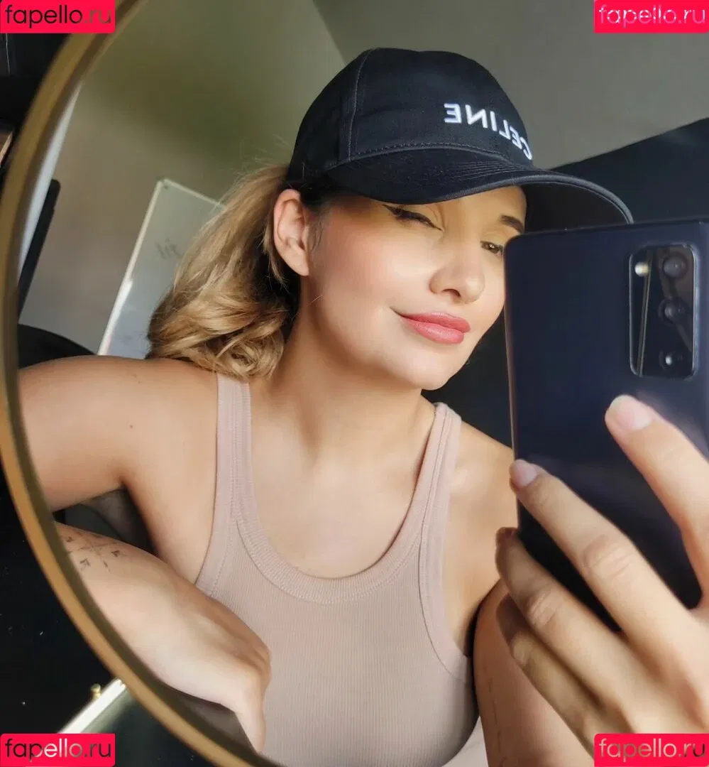 Cadaea Onlyfans Photo Gallery 