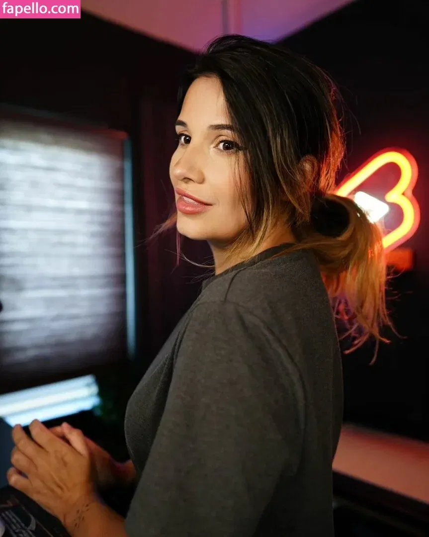 Cadaea Onlyfans Photo Gallery 