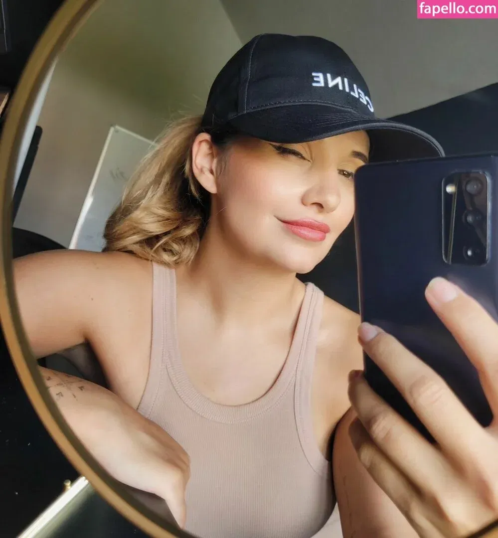 Cadaea Onlyfans Photo Gallery 