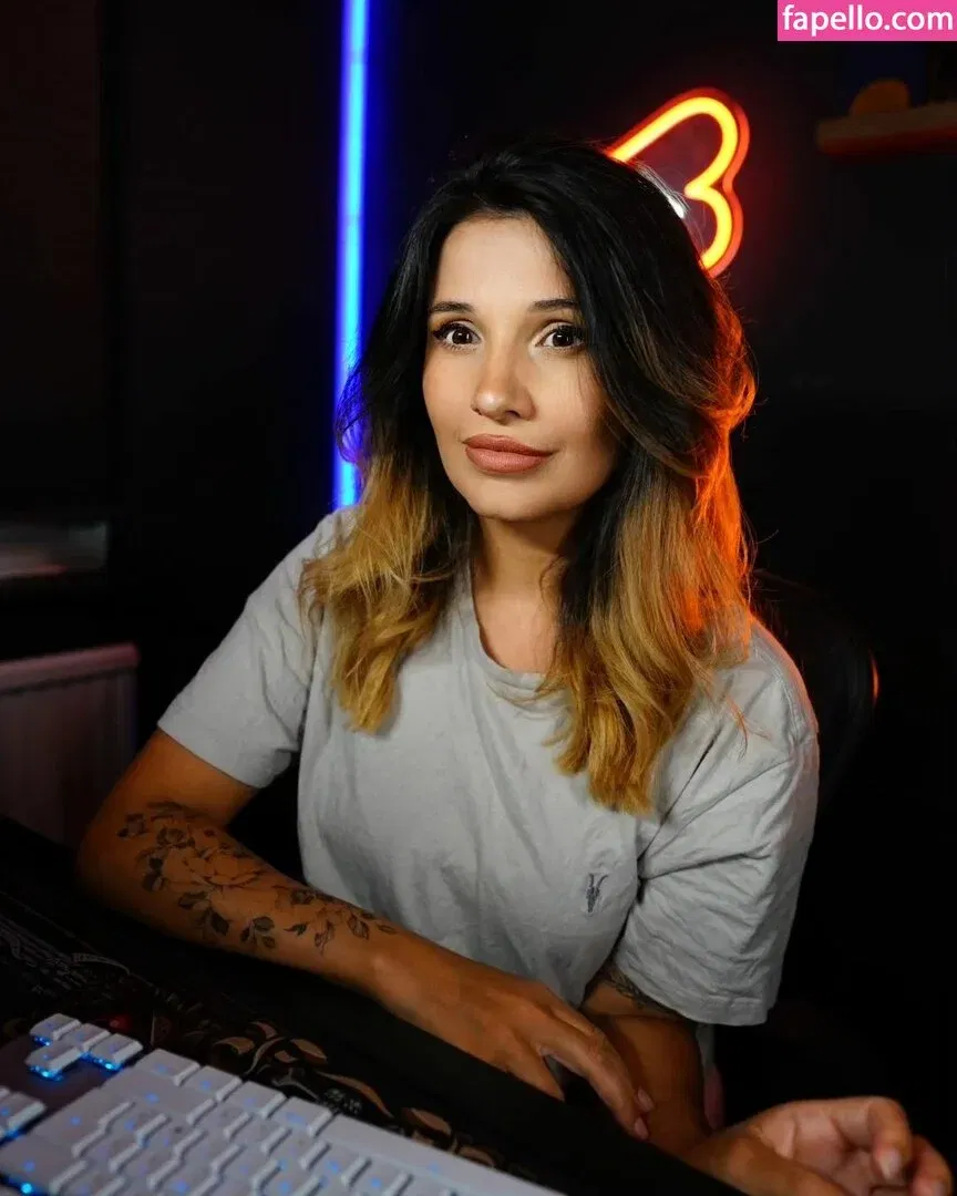 Cadaea Onlyfans Photo Gallery 