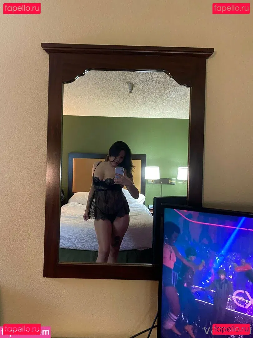 varbievi Onlyfans Photo Gallery 