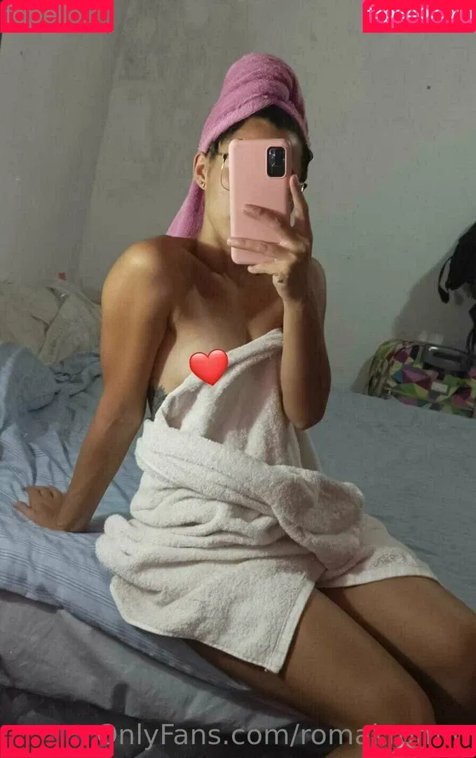 romakromm Onlyfans Photo Gallery 