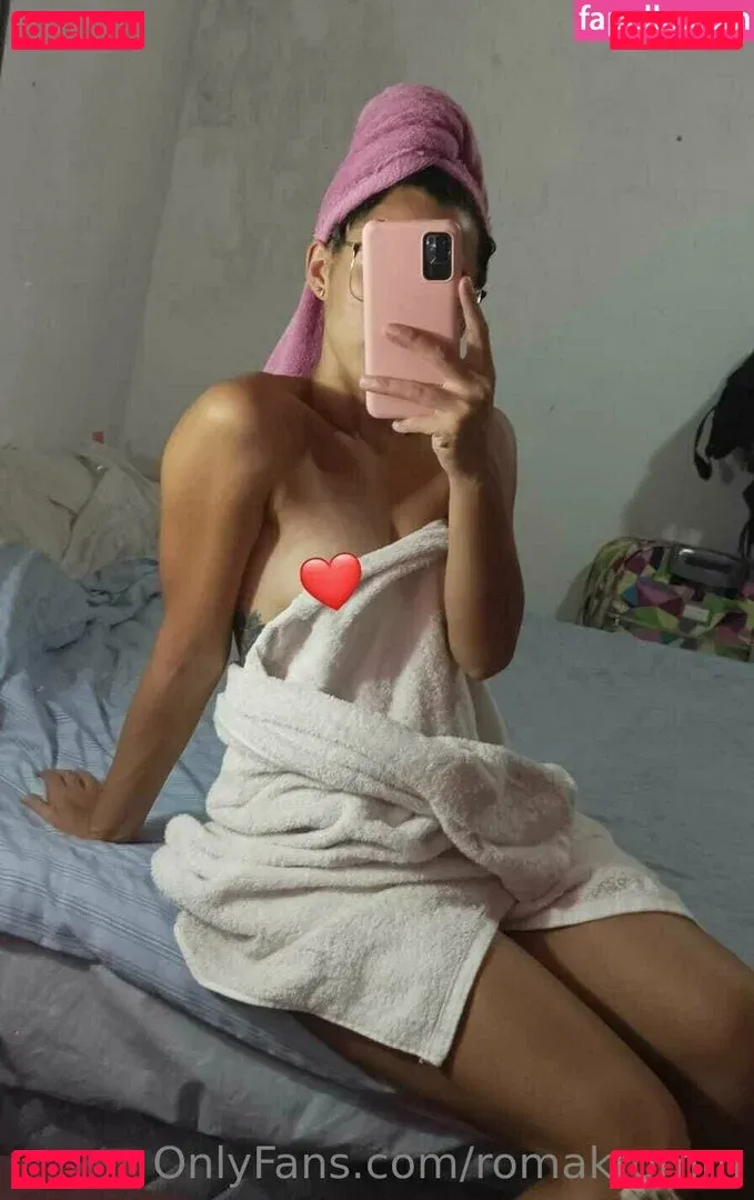 romakromm Onlyfans Photo Gallery 
