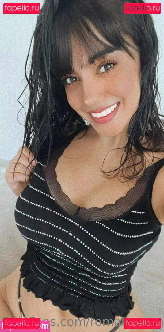 romakromm Onlyfans Photo Gallery 